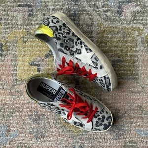 LIKE NEW Golden Goose Deluxe Brand Superstar